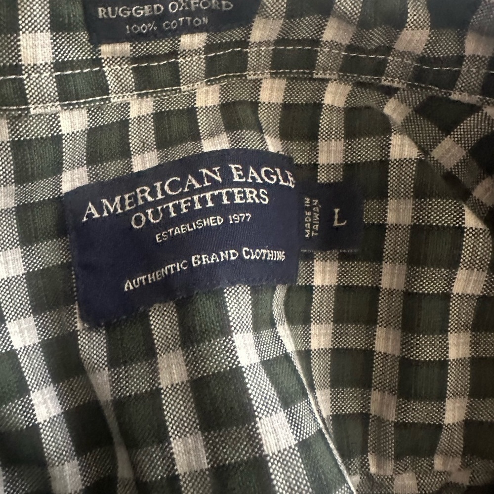 Men’s used American Eagle long sleeve button shirt rugged Oxford plaid size L - Picture 3 of 4